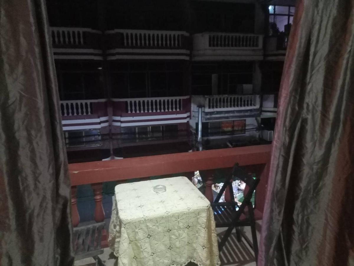 Pluemchai Guesthouse Jomtien Beach Buitenkant foto