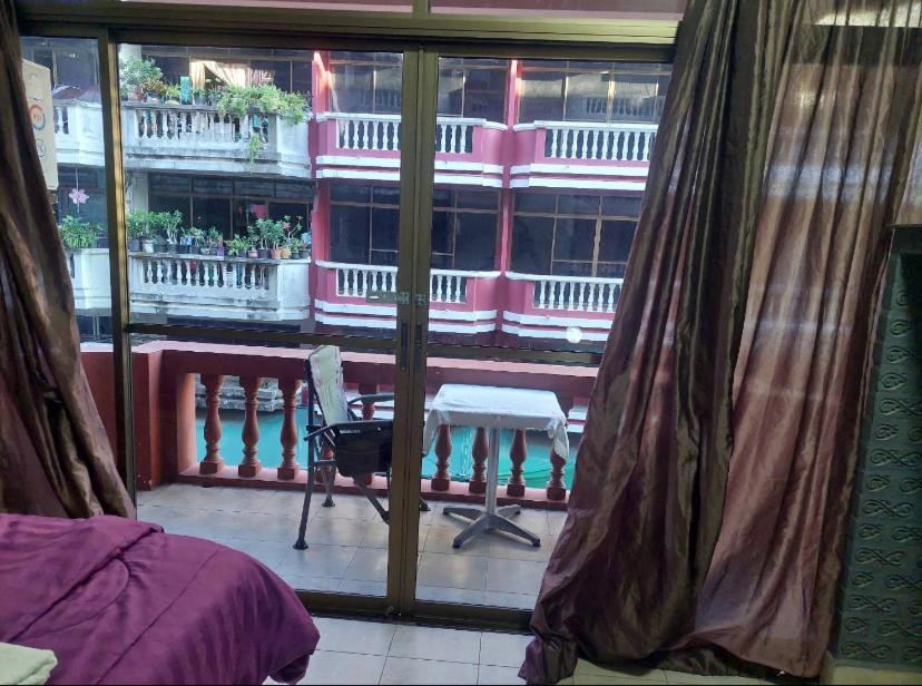 Pluemchai Guesthouse Jomtien Beach Buitenkant foto