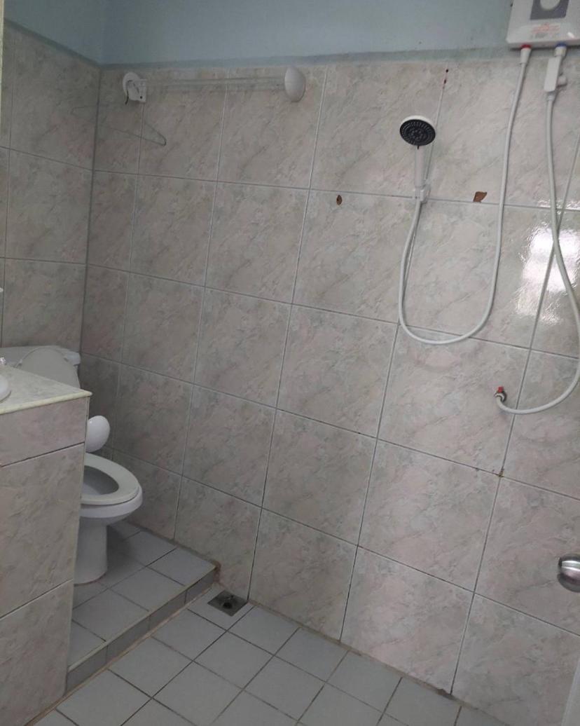 Pluemchai Guesthouse Jomtien Beach Buitenkant foto