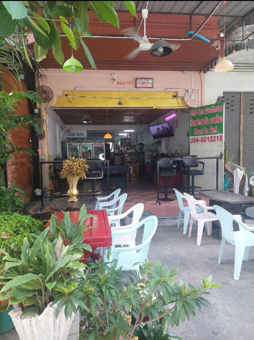 Pluemchai Guesthouse Jomtien Beach Buitenkant foto